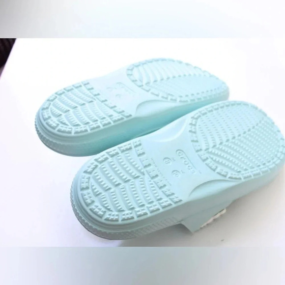 NWOT Crocs classic slide sandals - Picture 4 of 11